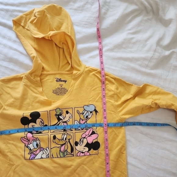 Disney's Micky & Friends Long Sleeve Hooded Sweatshirt in Yellow size Medium - Picture 3 of 5
